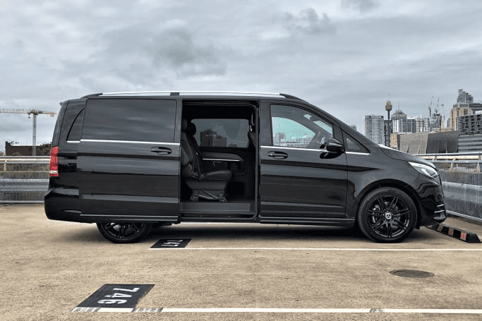 Luxury 1 in Picture3 with Combined Chauffeured Cars