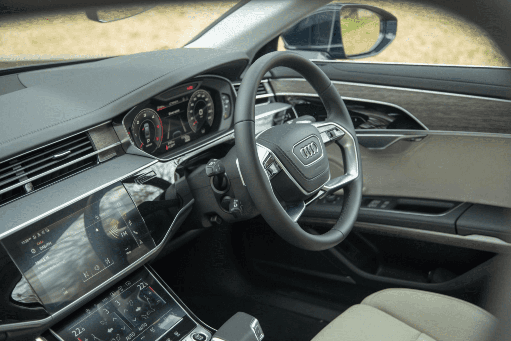 Luxury 1024x683 in Picture2 with Combined Chauffeured Cars