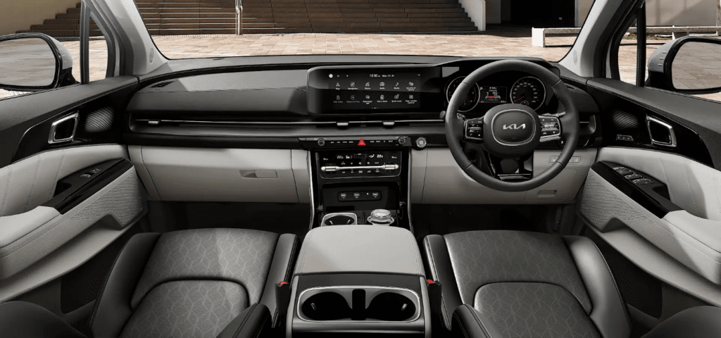 Luxury People Movers With Professional Chauffeur Service